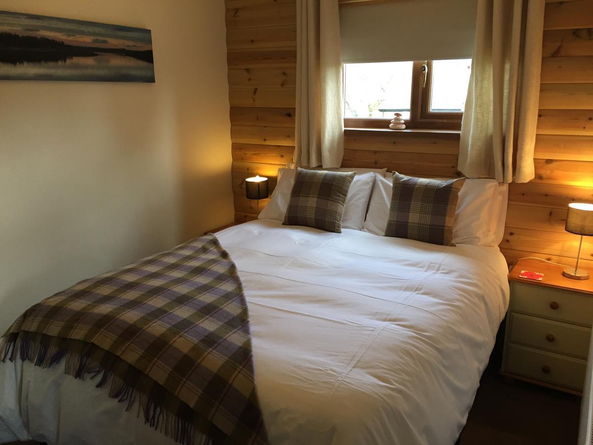 Swansea Log Cabin Pontardawe エクステリア 写真
